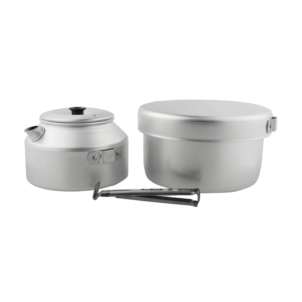 Zestaw naczyń Trangia Camping Set 628 na białym tle